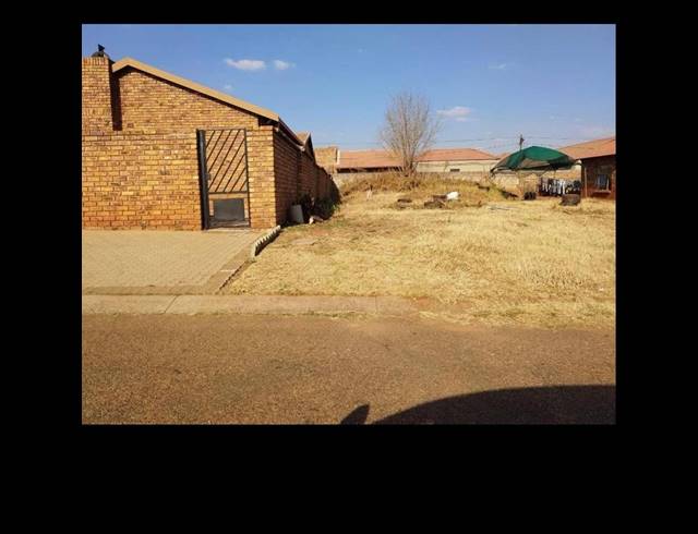 LAND FOR SALE IN SPRUITVIEW